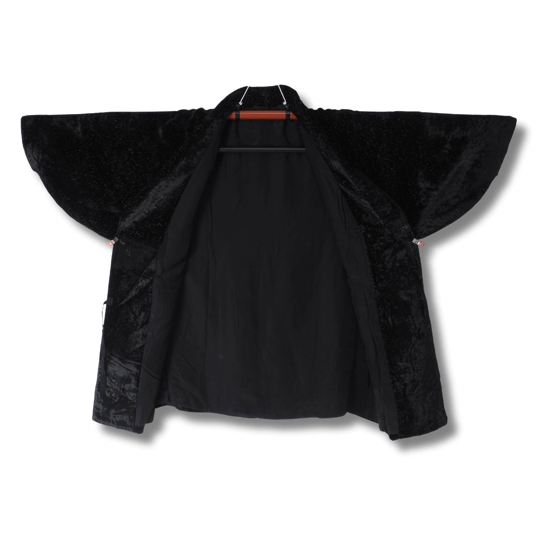 Vintage Damen Haori Winterjacke aus schwarzem Samt