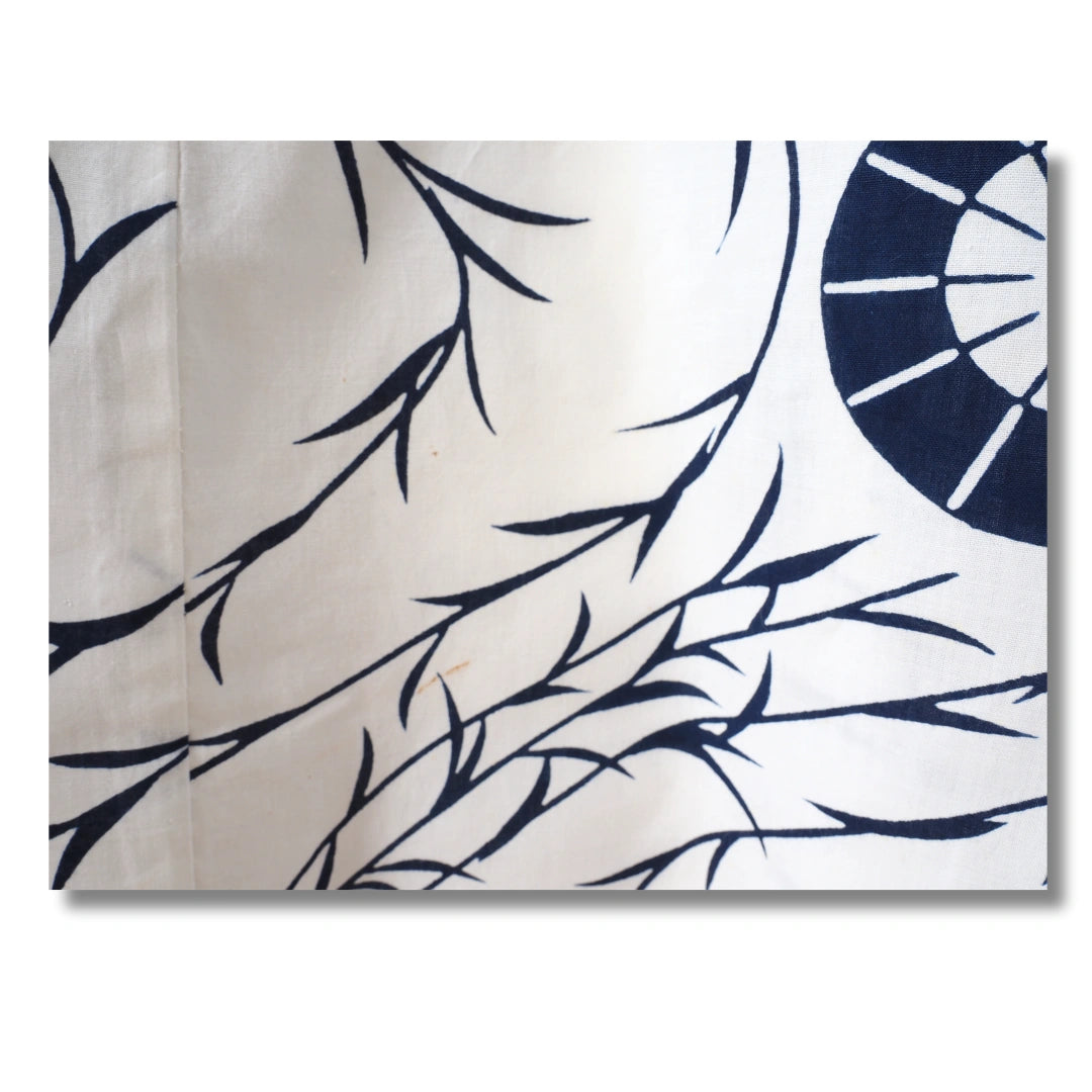 Vintage Damen Yukata weiß blau mit Blumen