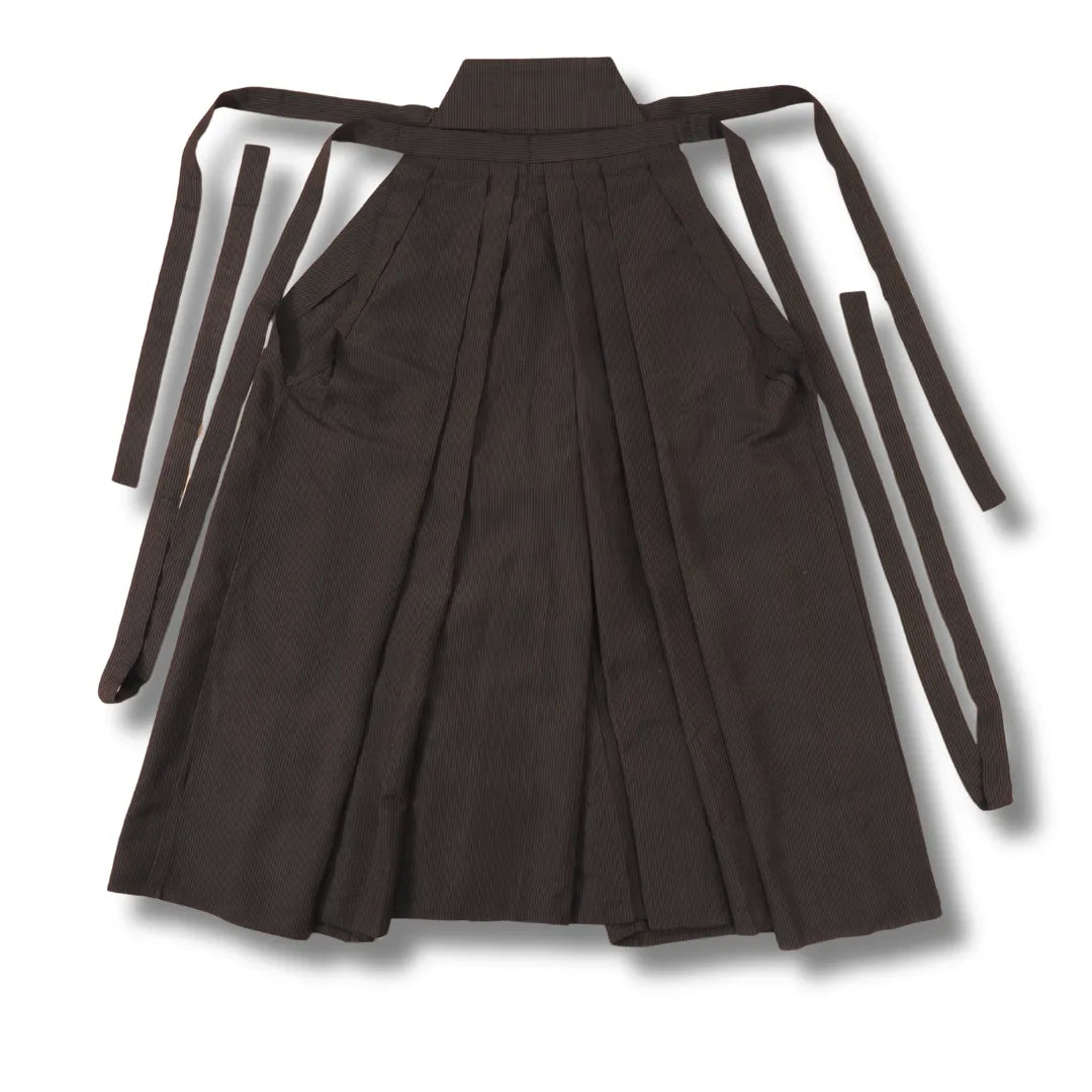 Japanischer Vintage Hakama dunkelbraun mit schwarzen Streifen Vorderansicht