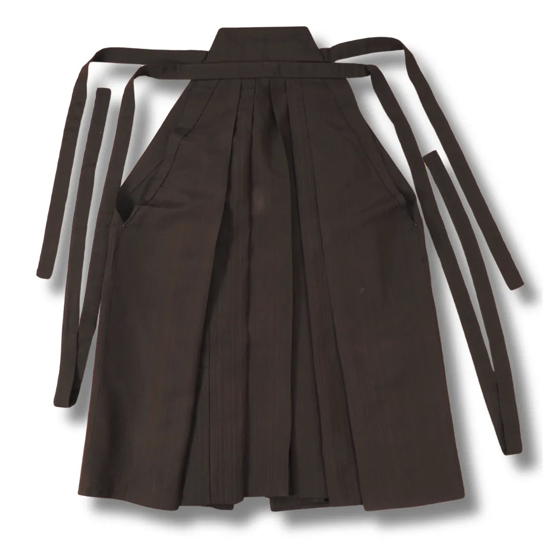 Vintage Hakama dunkelbraun fein gestreift Vorderansicht mit Bändern