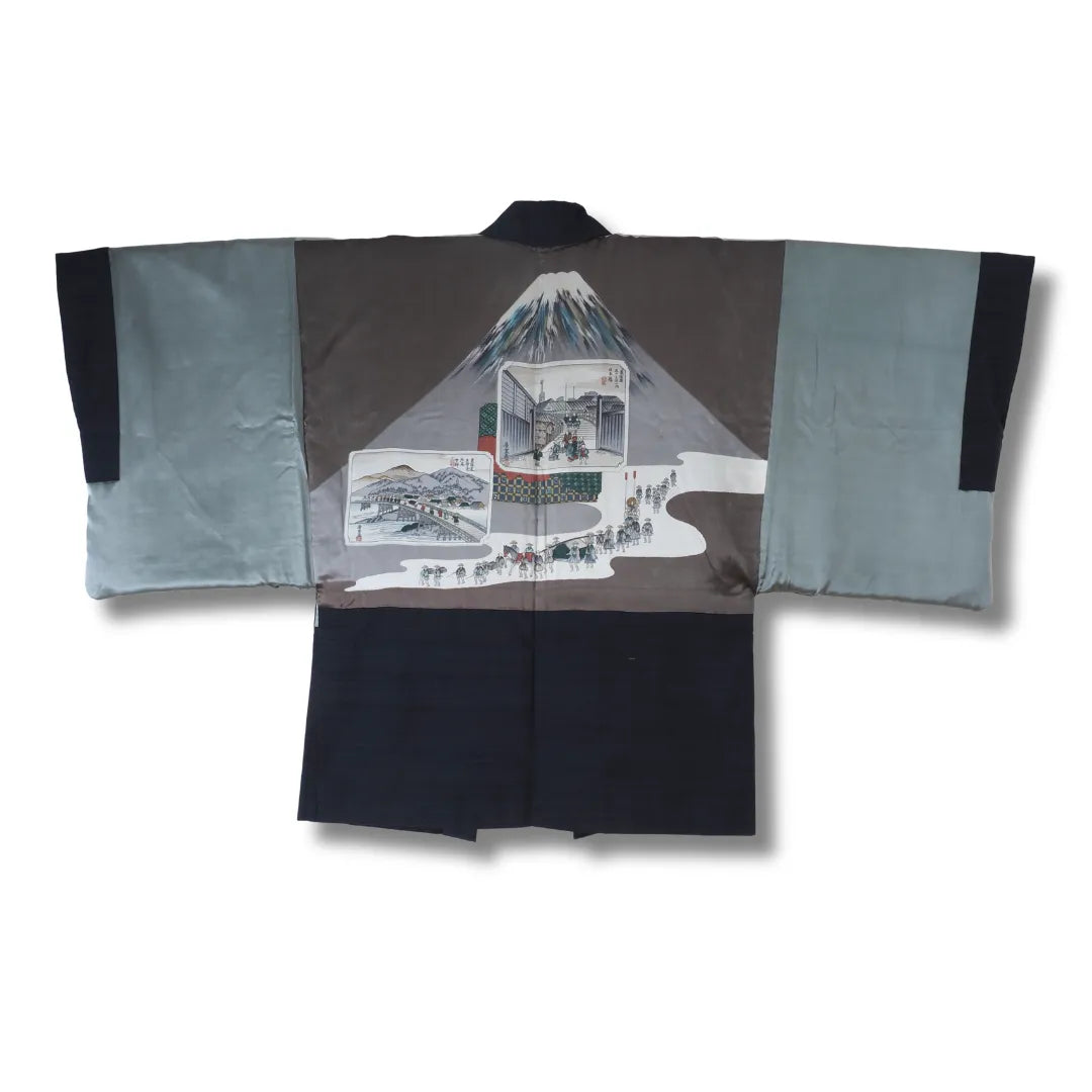 Innenfutter des Haori mit Mt. Fuji und japanischer Landschaft