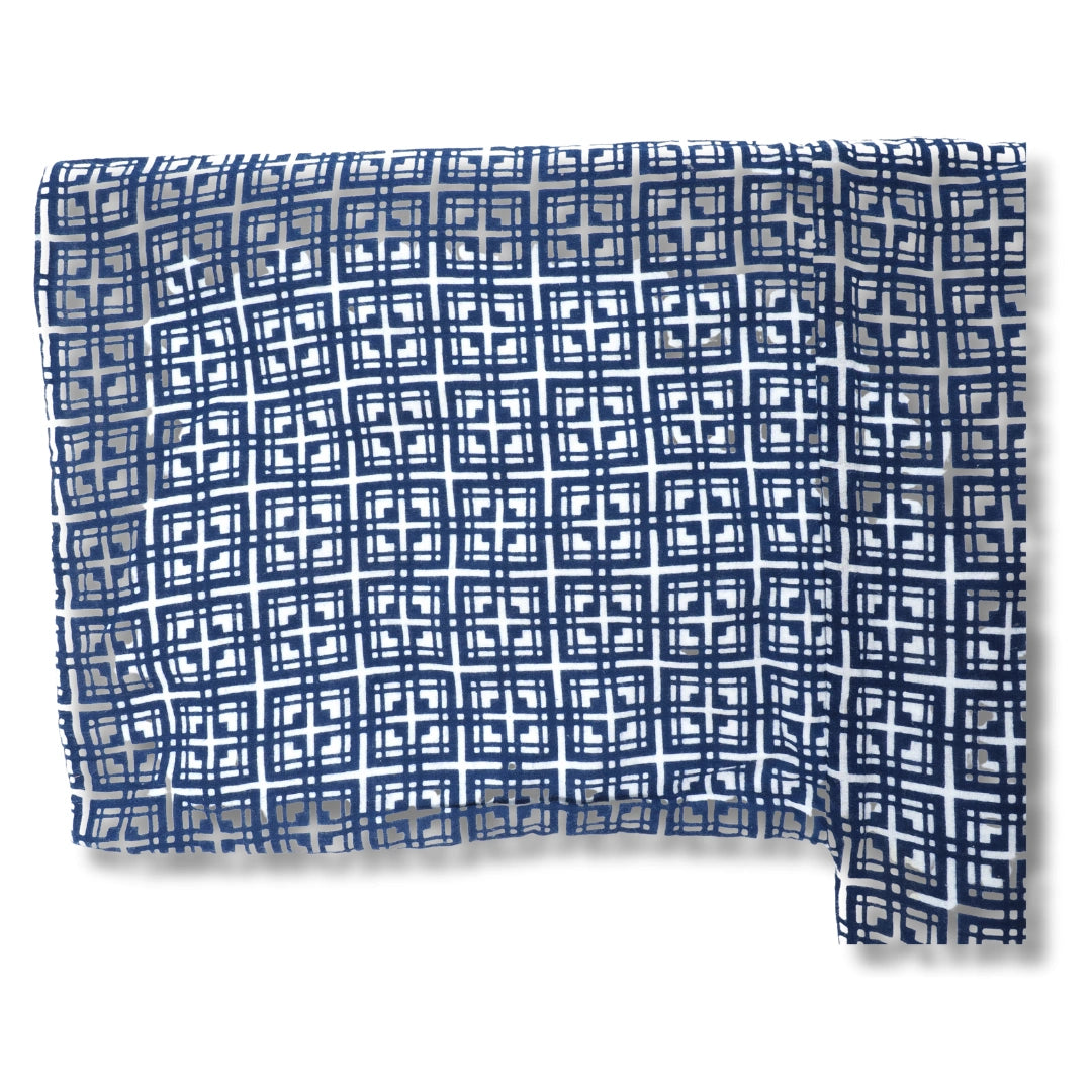 Vintage Nemaki Yukata Blau-Weiß mit modernem Linienmuster