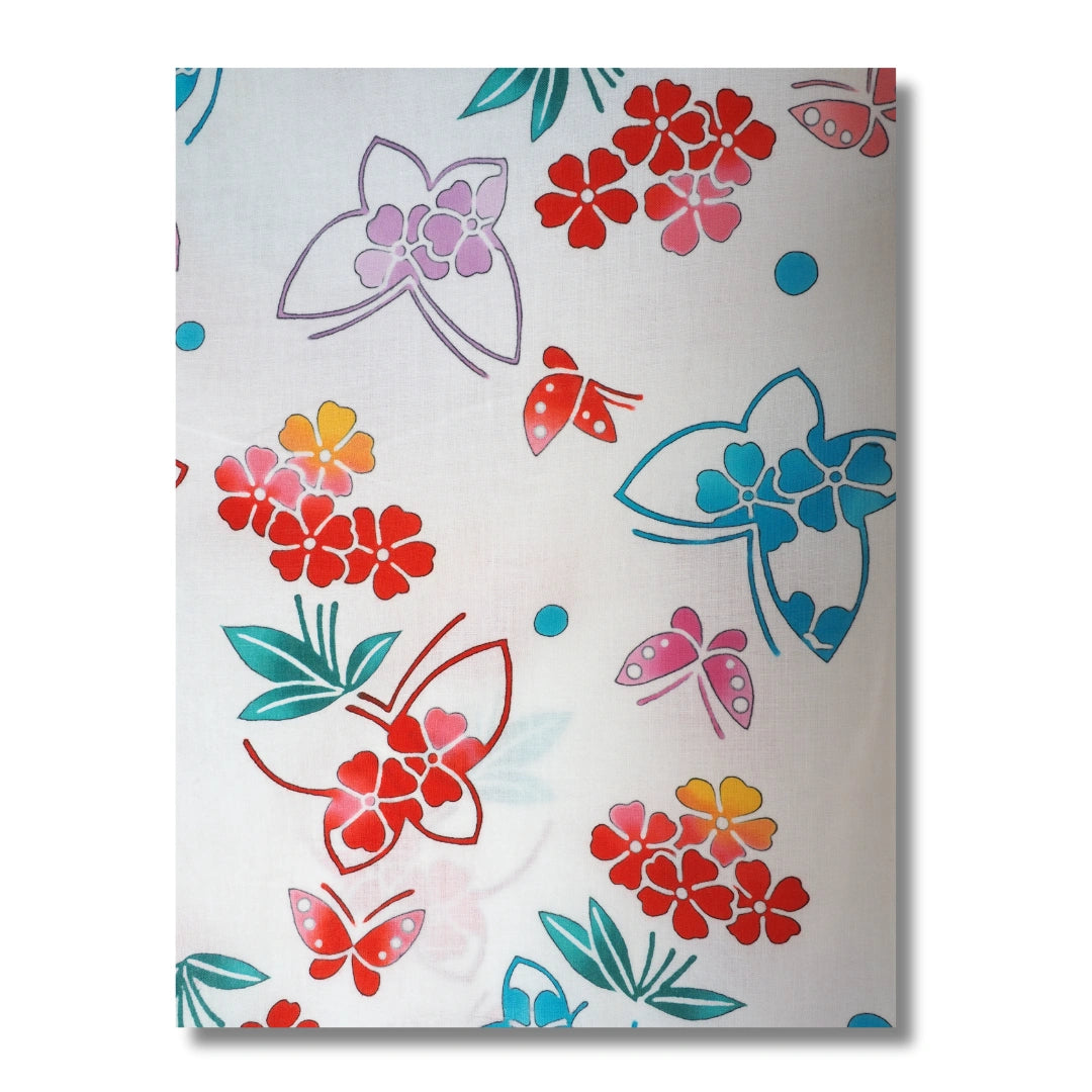 Vintage Kinder Yukata Weiß mit Schmetterlingen & Blumen (Gr. 110 - 128)