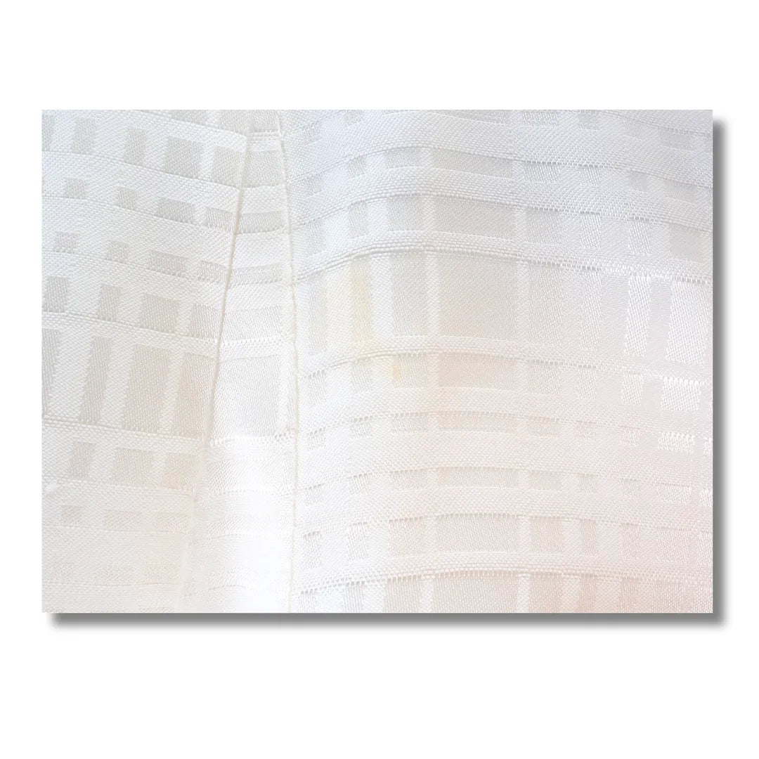 Detailaufnahme des Stoffmusters in Creme