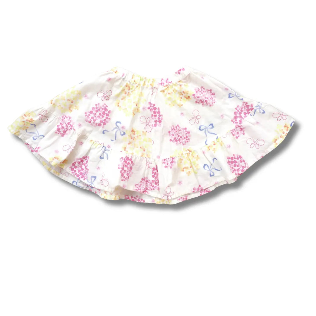 Weißer Vintage Kinder-Rock mit Blumenmuster und elastischem Bund, Frontansicht