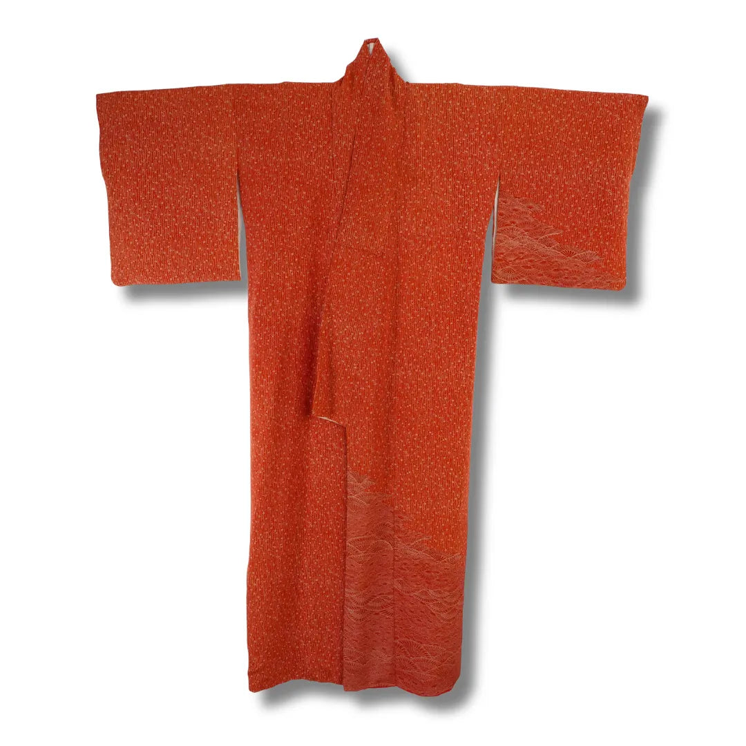 Ziegelroter Vintage Damen Komon-Kimono aus Japan mit feinem hellem Muster, Frontansicht