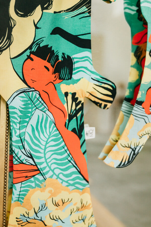 Koinobori Größe M Kintarō vorm Spiegel #farbe_Kintarō