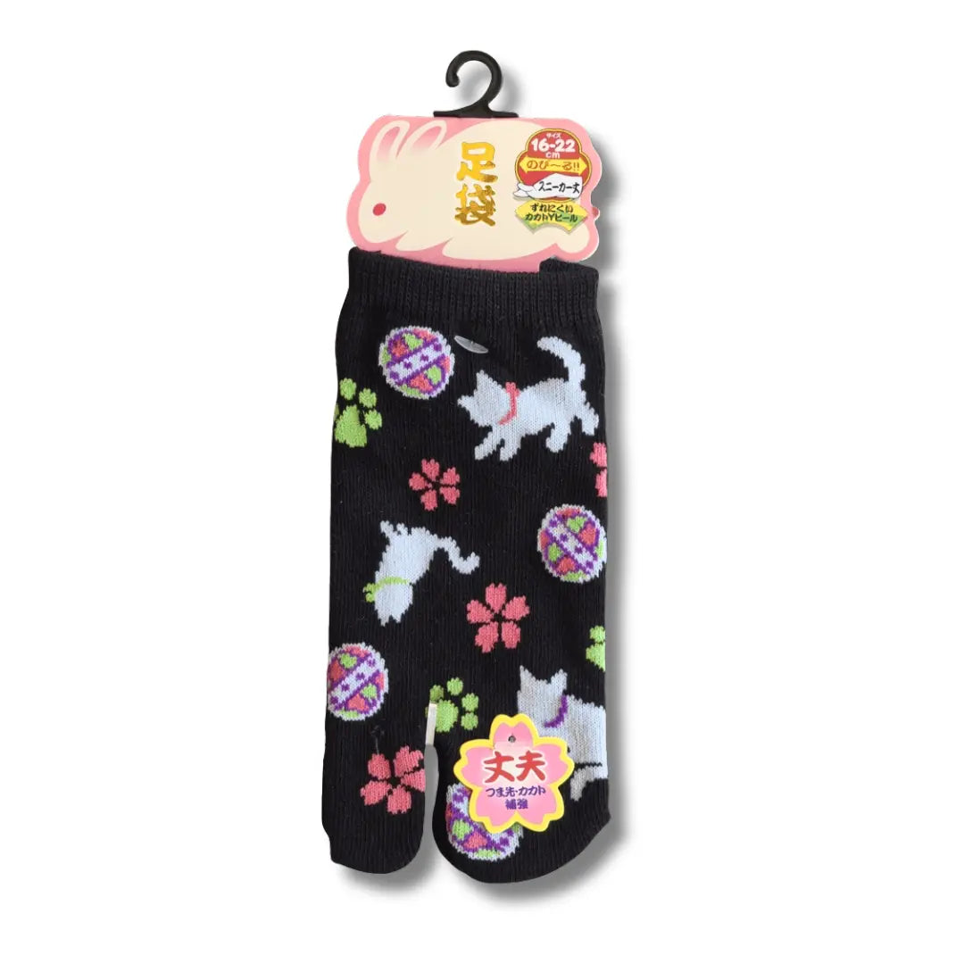 Kinder Tabi Socken schwarz mit Katzen Motiv Vorderseite – japanische Zehensocken #farbe_Schwarz
