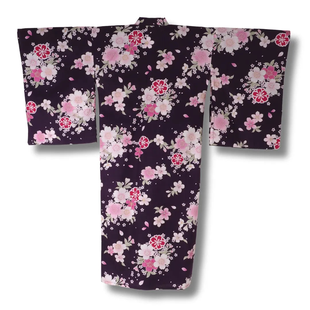 Rückseite Mädchen Yukata in Lila mit rosa Sakura Kirschblüten aus Japan aus Baumwolle