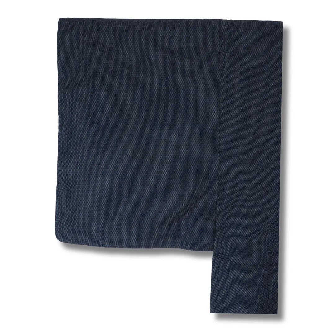 Ärmelansicht des dunkelblauen Herren-Kimono mit Webstruktur