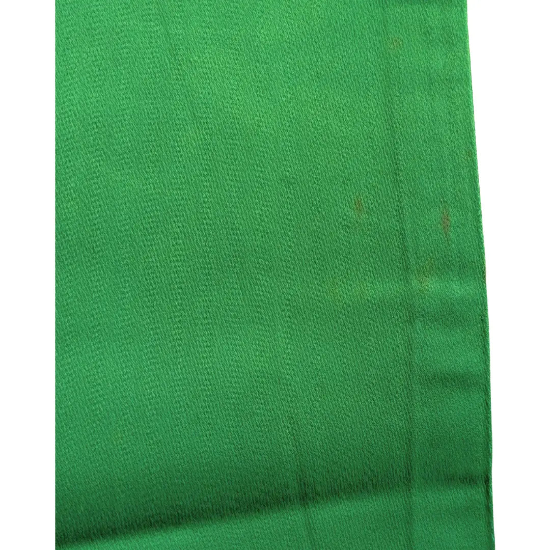Leichte Gebrauchsspuren auf der Rückseite eines Vintage Fukuro Obi im nicht sichtbaren Bereich