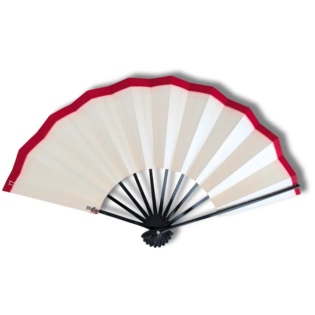 Japanischer Mai-Ogi Tanzfächer aufgeklappt, 50 x 29 cm, schlichtes Weiß mit rotem Randbogen und schwarzen Stäben