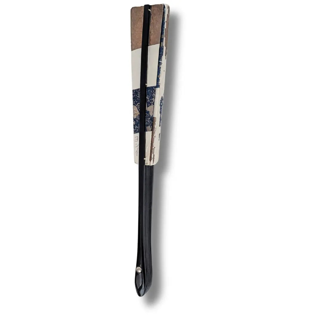Vintage Mai-Ogi Fächer aus Japan geschlossen, 29 cm, Deckblatt in Kupfer und Indigo mit schwarzem Bambus