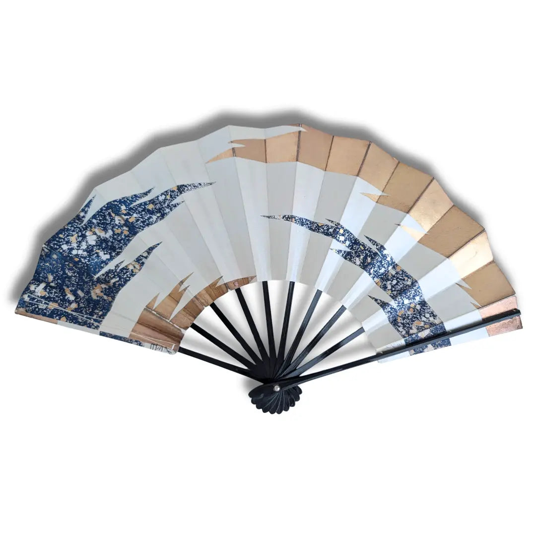 Vintage Mai-Ogi Fächer aus Japan Rückansicht geöffnet mit gefächertem Nietkopf